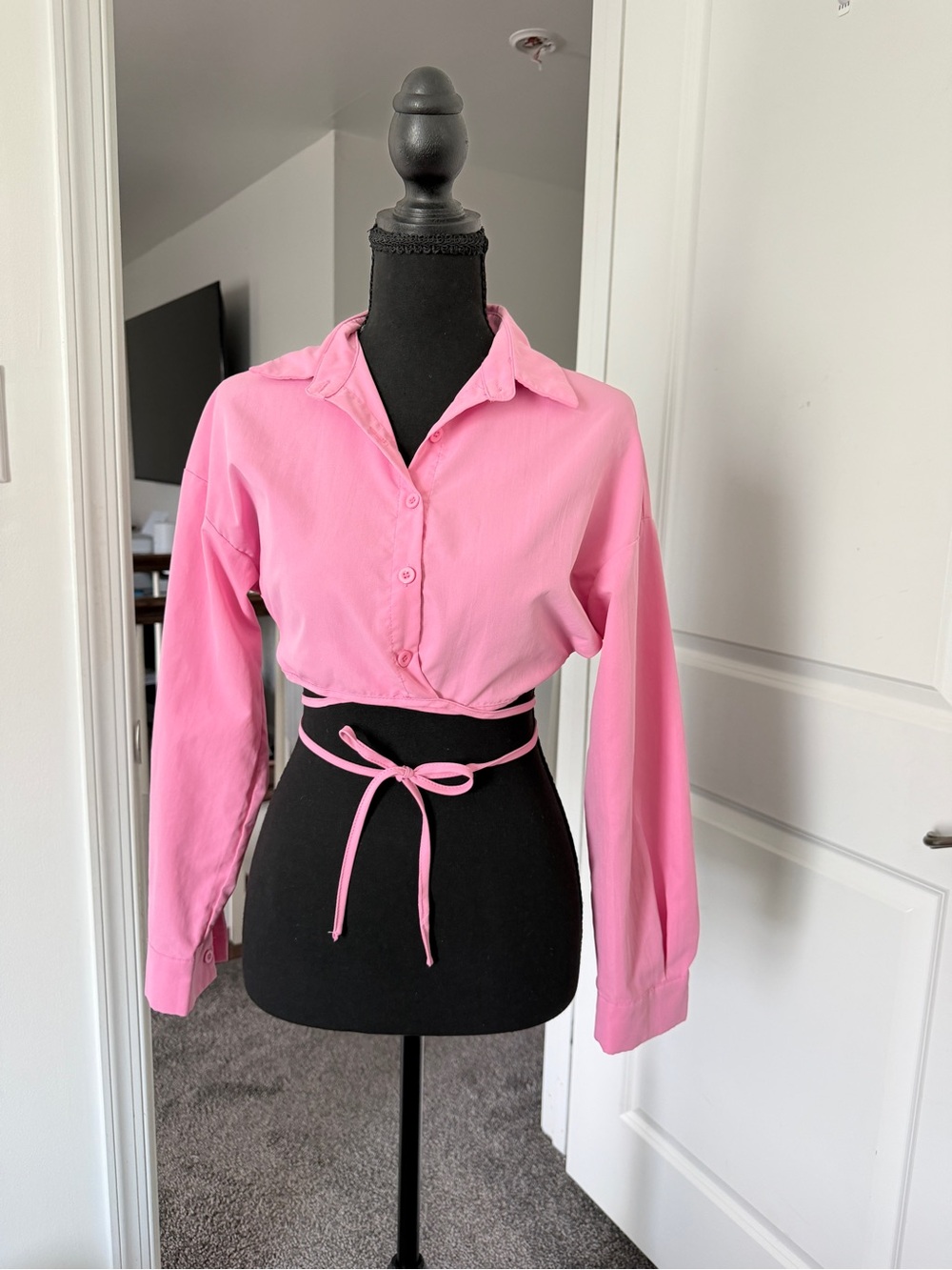 SHEIN Pink Tie-Waist Cropped Button-Down Shirt